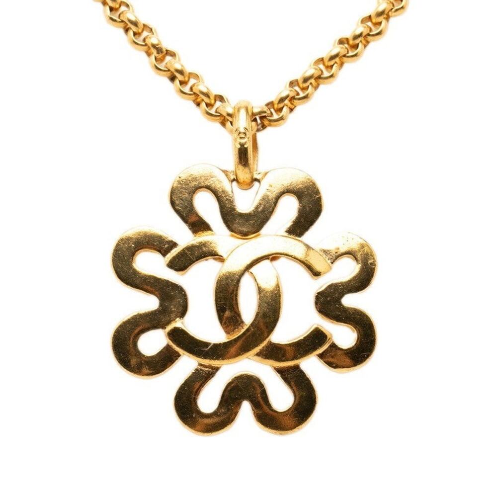 Chanel CC Logo Clover Motif Chain Pendant Necklace Gold Plated
